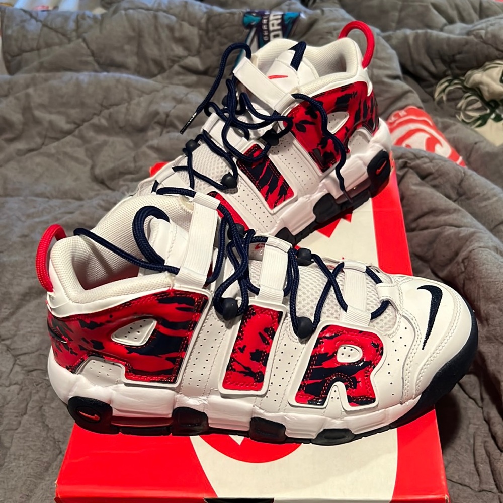 Nike Air More Uptempo Grade School